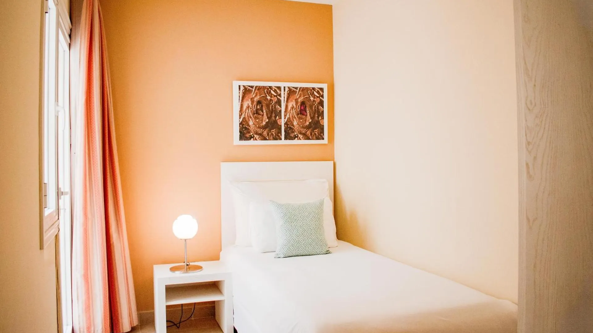 Coral Los Silos - Your Natural Accommodation Choice 0*,  Hiszpania