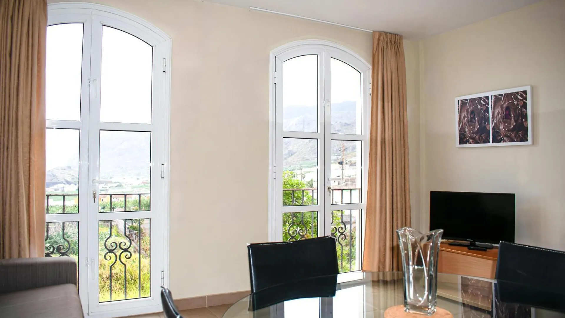 Coral Los Silos - Your Natural Accommodation Choice 0*,