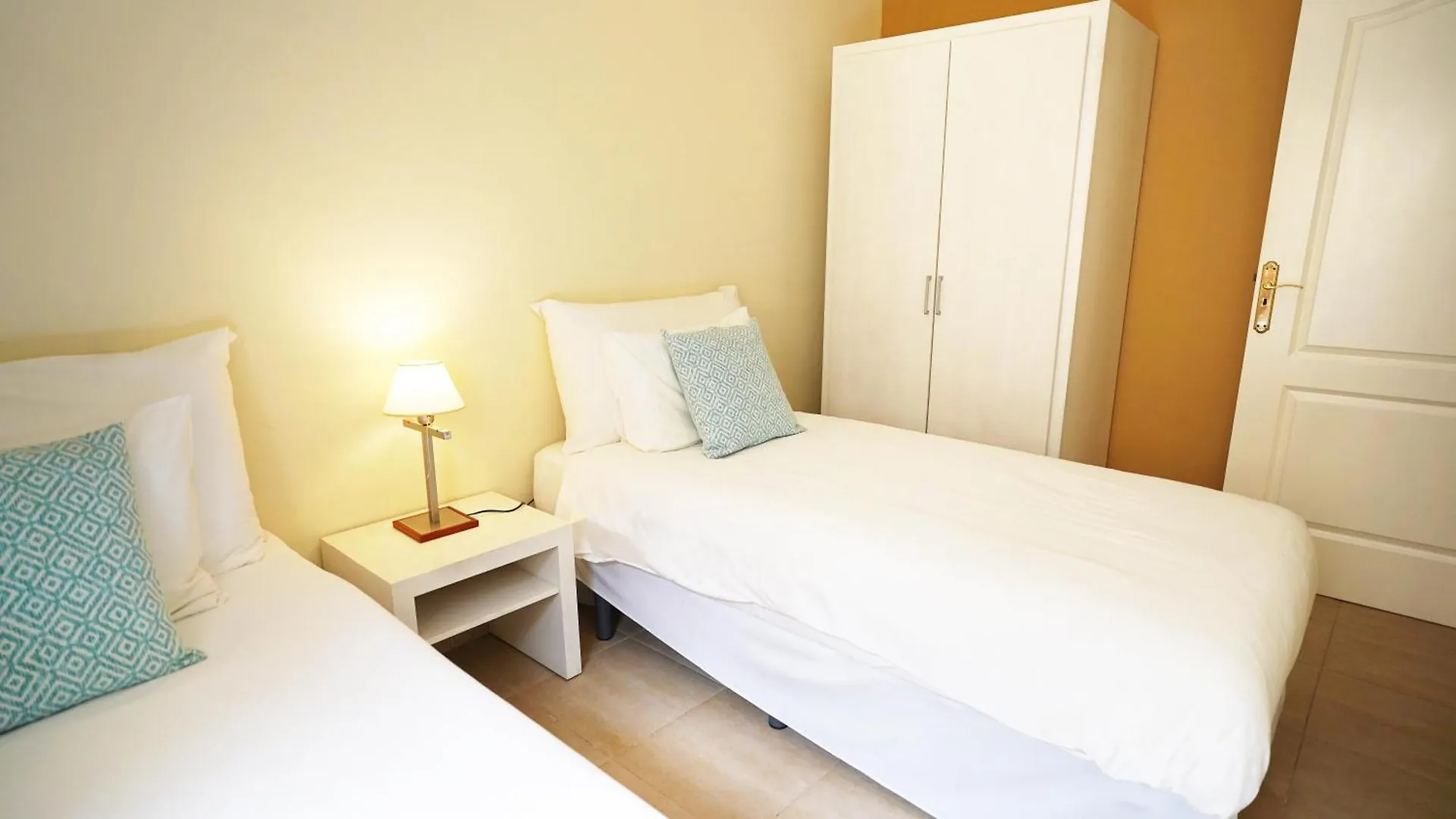 Coral Los Silos - Your Natural Accommodation Choice 0*,  Spagna