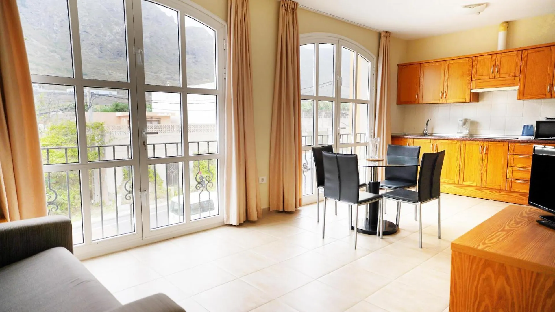 Coral Los Silos - Your Natural Accommodation Choice Appartamento